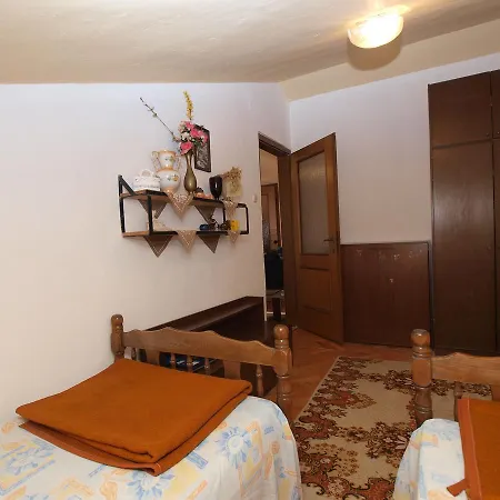 Slavica 382 * Pula