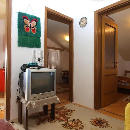 Slavica 382 Apartman *