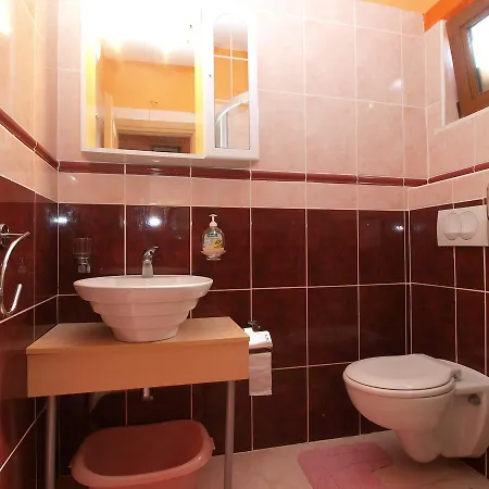 Slavica 382 * Póla