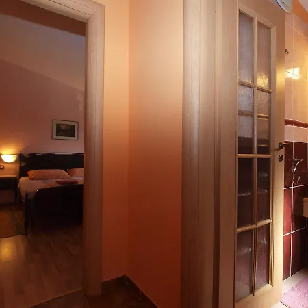 Slavica 382