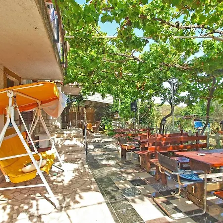 Slavica 382 * Pula